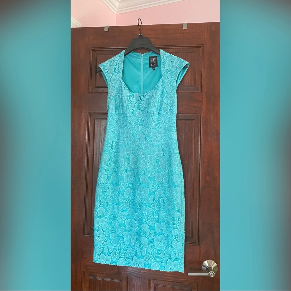 Beautiful Aqua Pace Jax Dress size 4